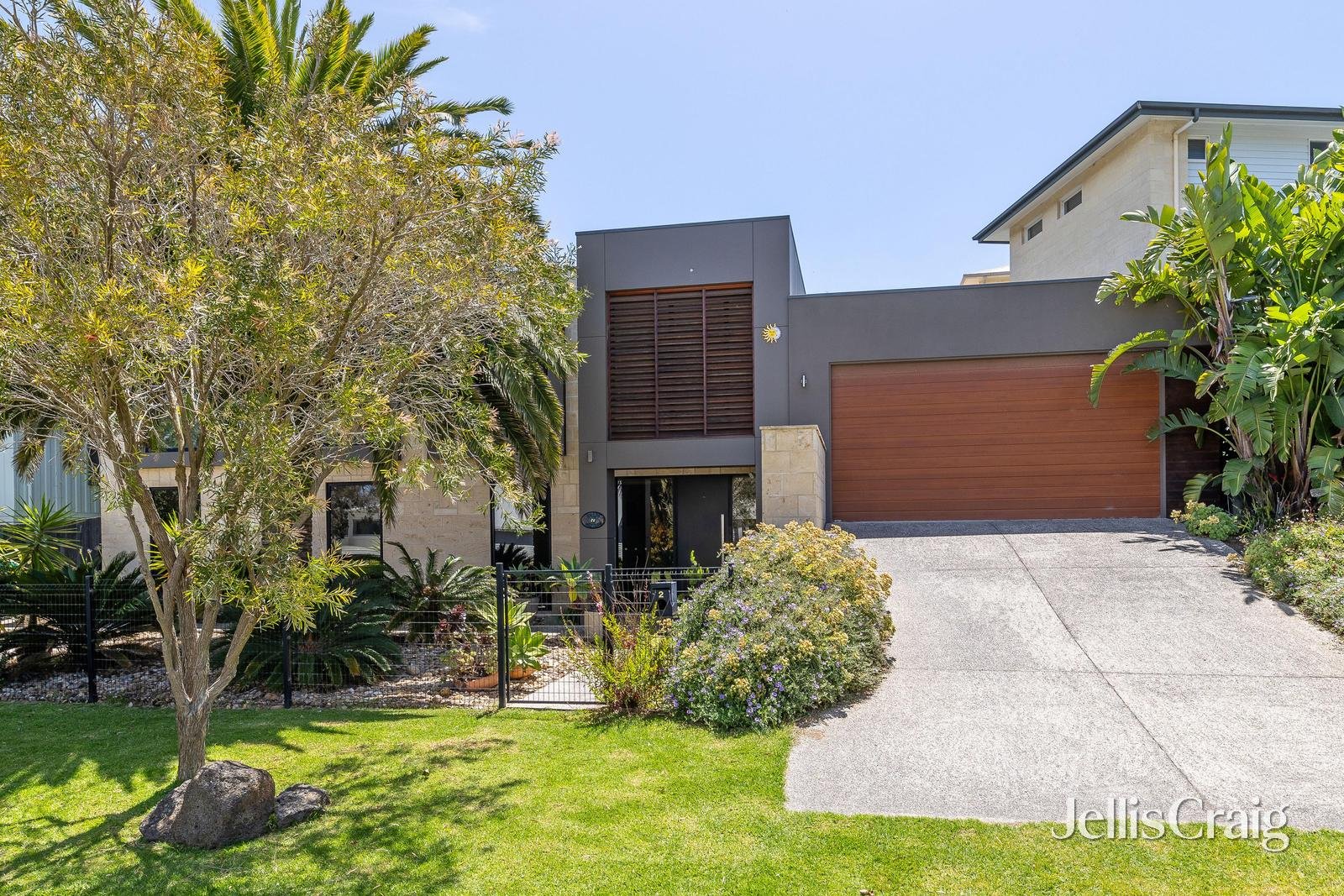 2 Terry Avenue, Sorrento image 2