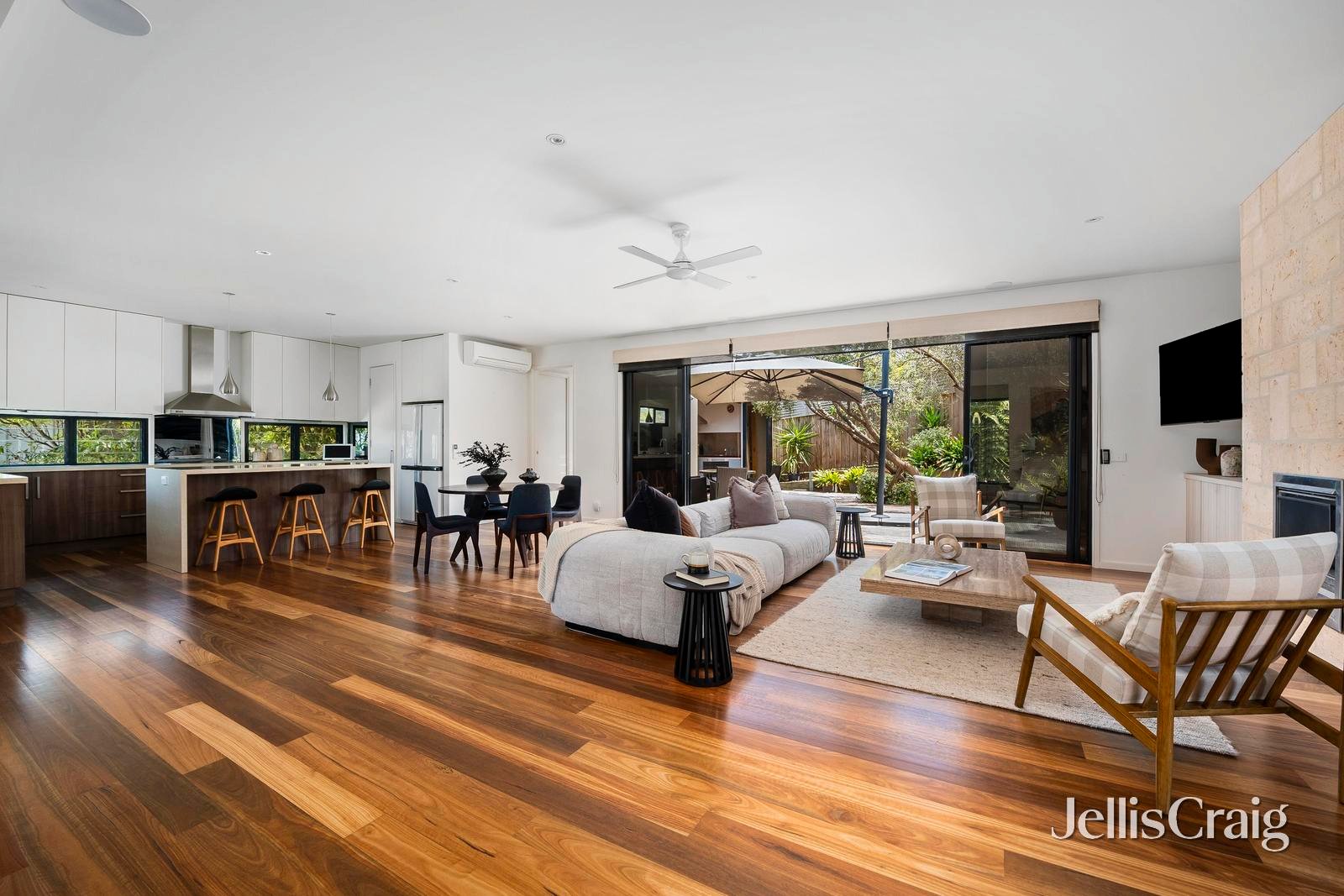 2 Terry Avenue, Sorrento image 3