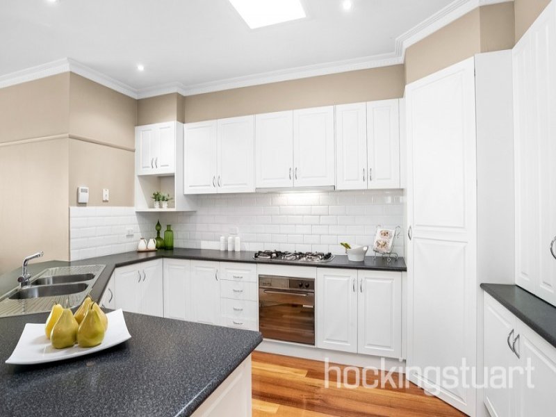 2 Thomas Street, Camberwell image 5