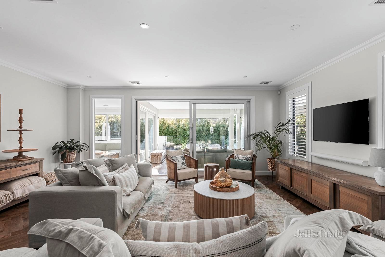 2 Thorn Street, Barwon Heads image 6