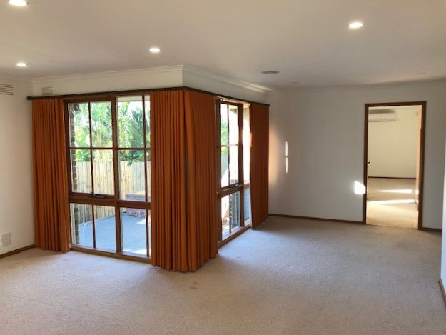 2 Tiki Court, Wheelers Hill image 5