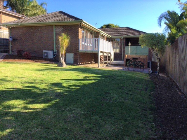 2 Tiki Court, Wheelers Hill image 10