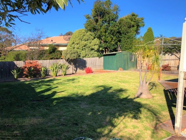 2 Tiki Court, Wheelers Hill image 13