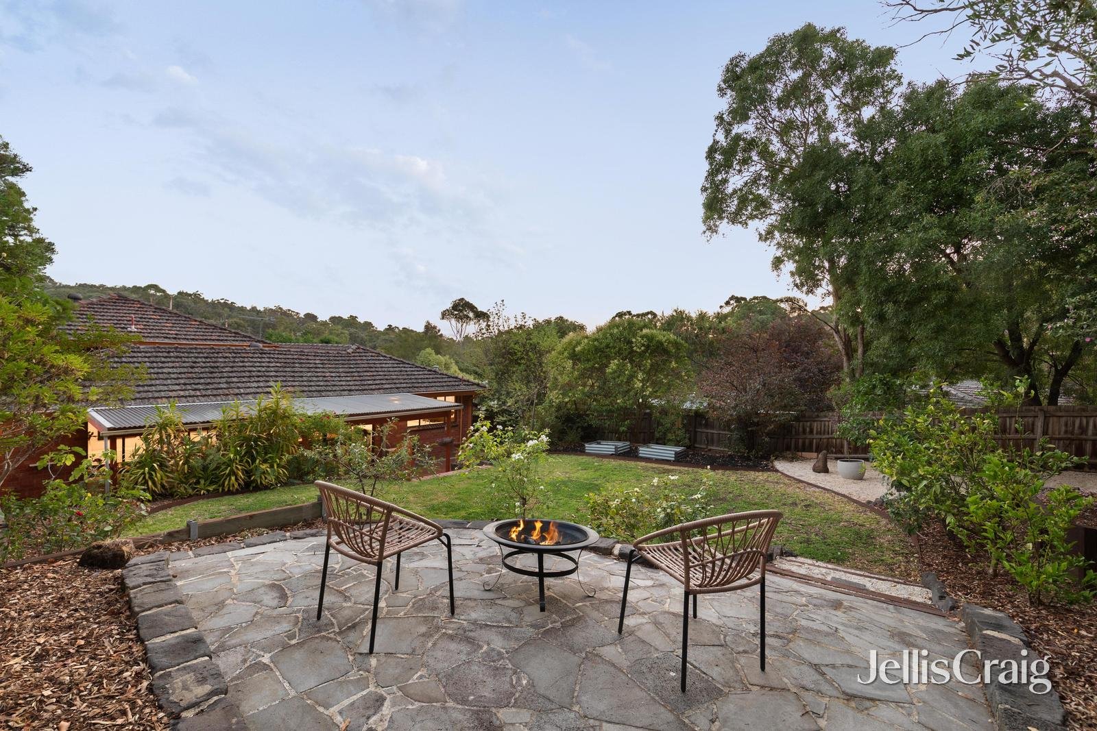 2 Toombarra Place, Greensborough image 17