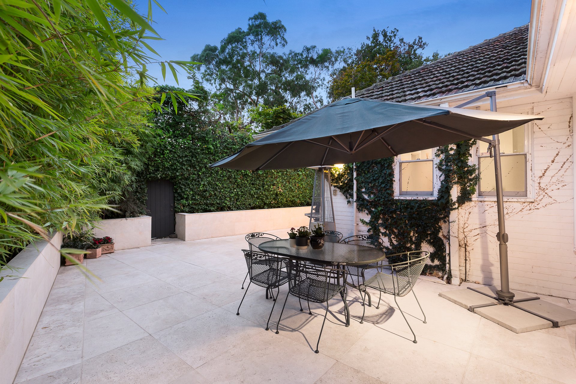 Property Gallery Thumbnail 12