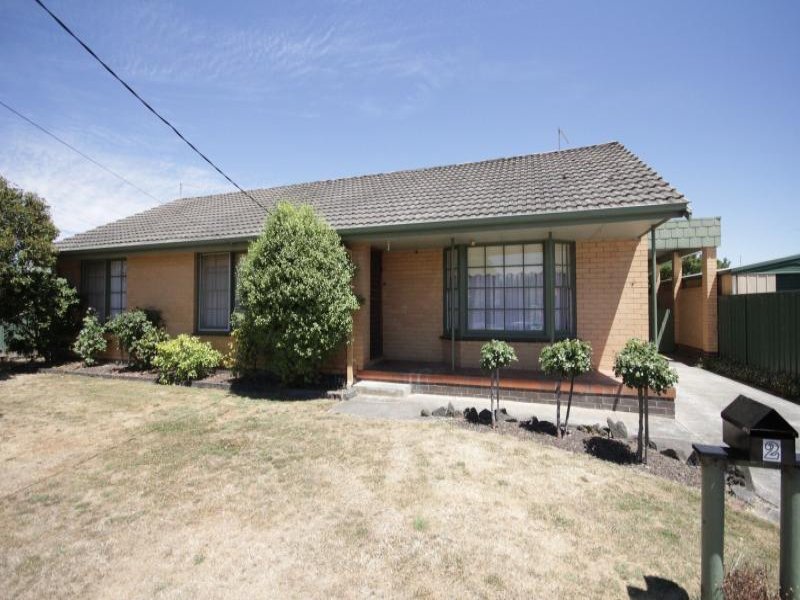 2 Towong Street, Alfredton image 2