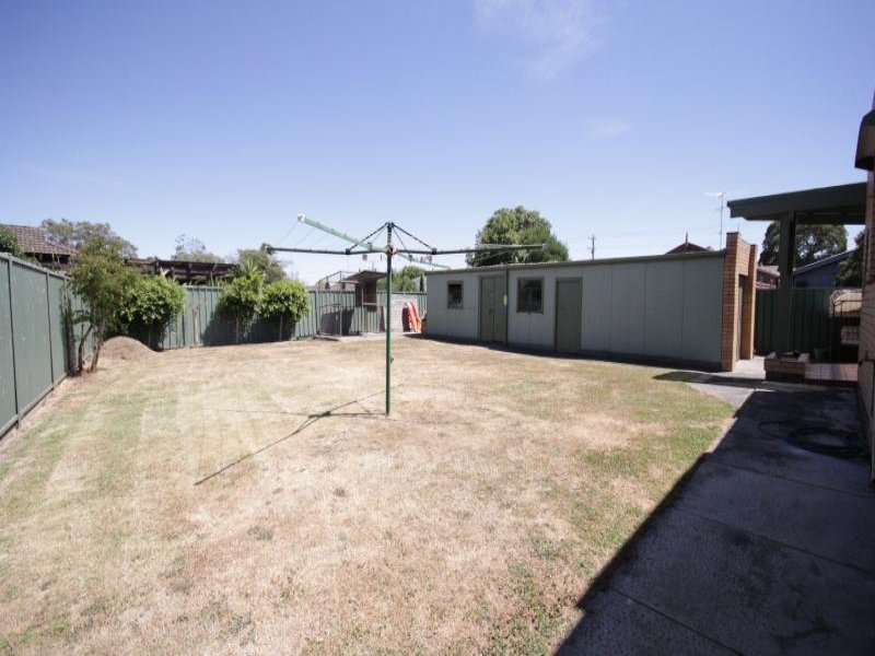 2 Towong Street, Alfredton image 17