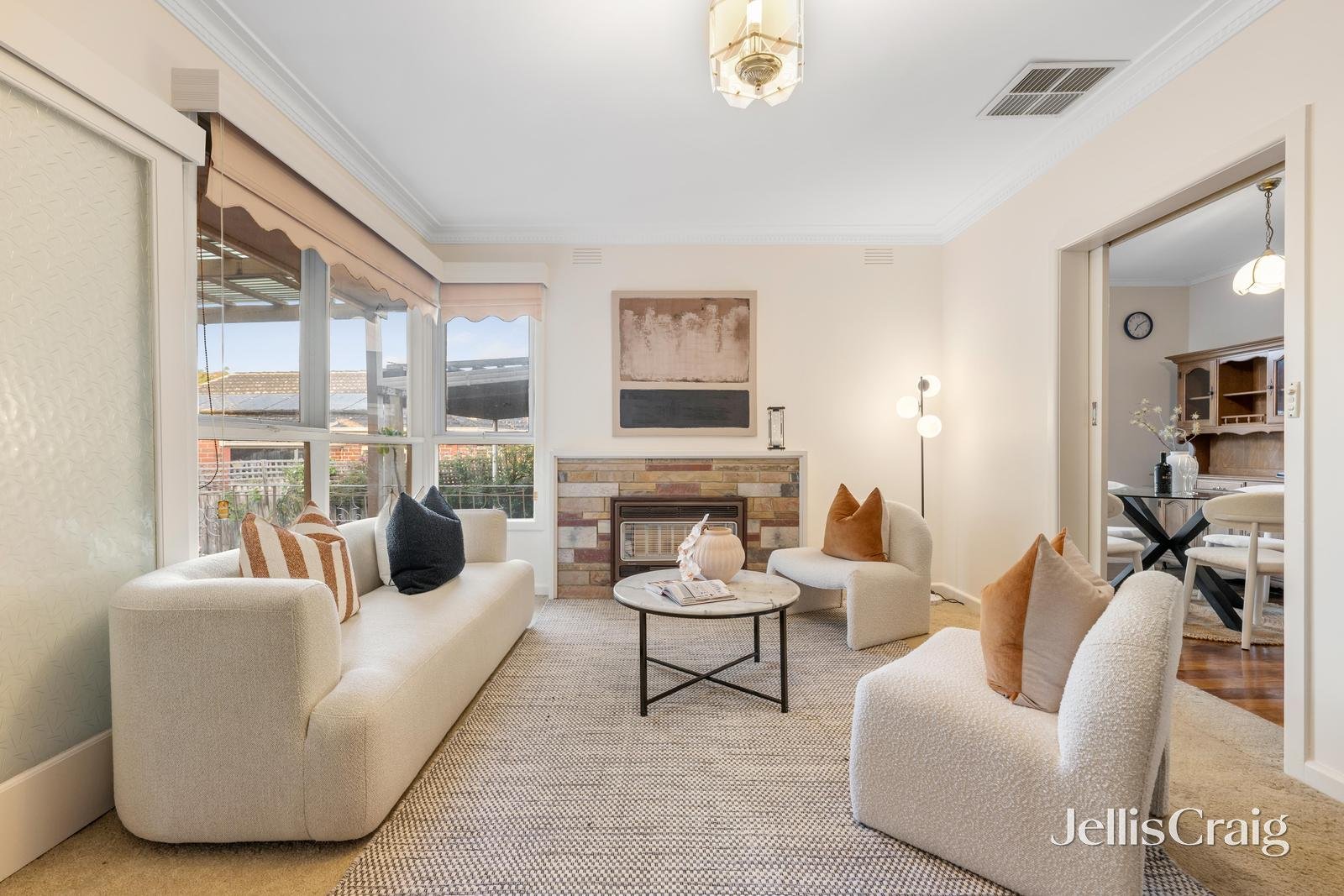 2 Travellyn Court, Blackburn South image 2