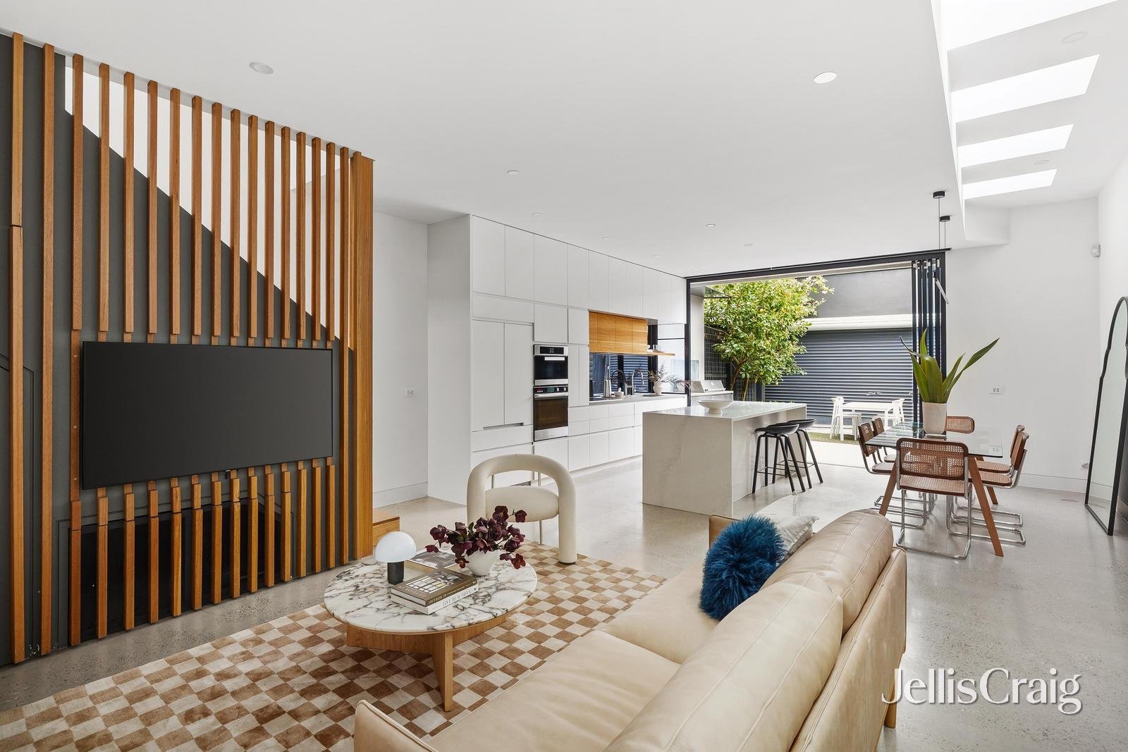 2 Trinian Street, Prahran image 2