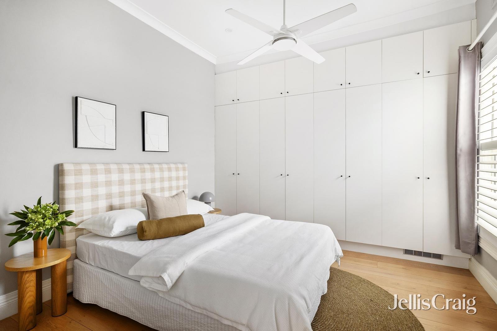 2 Trinian Street, Prahran image 9