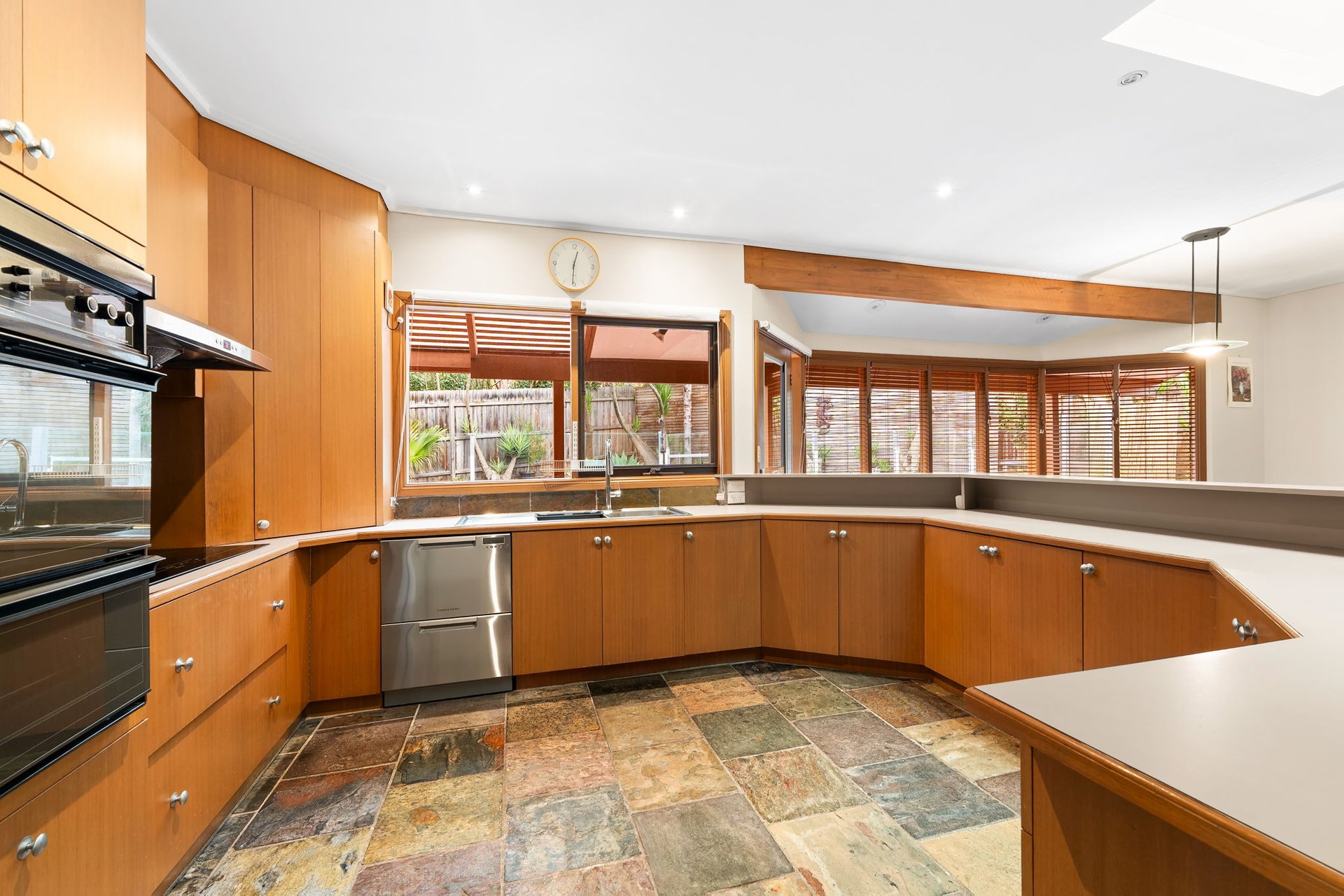 2 Tulip Court, Doncaster&nbsp;East image 4