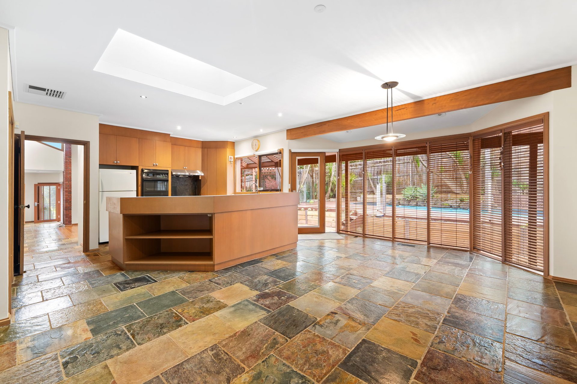 2 Tulip Court, Doncaster&nbsp;East image 5