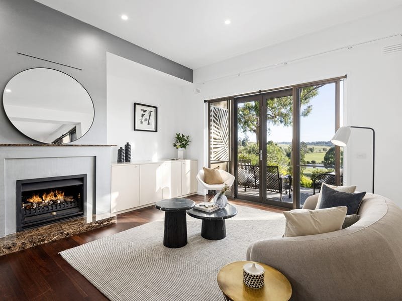 Property Gallery Thumbnail 6