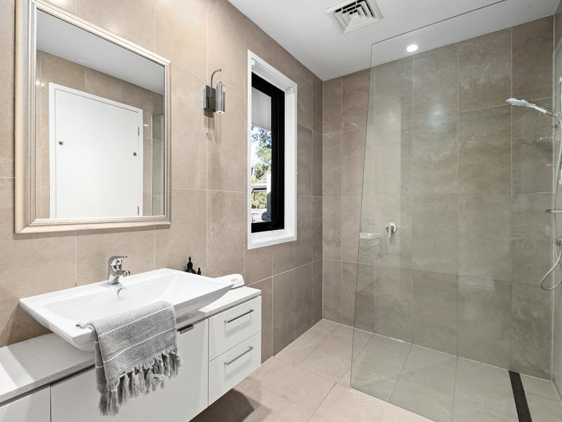 Property Gallery Thumbnail 17