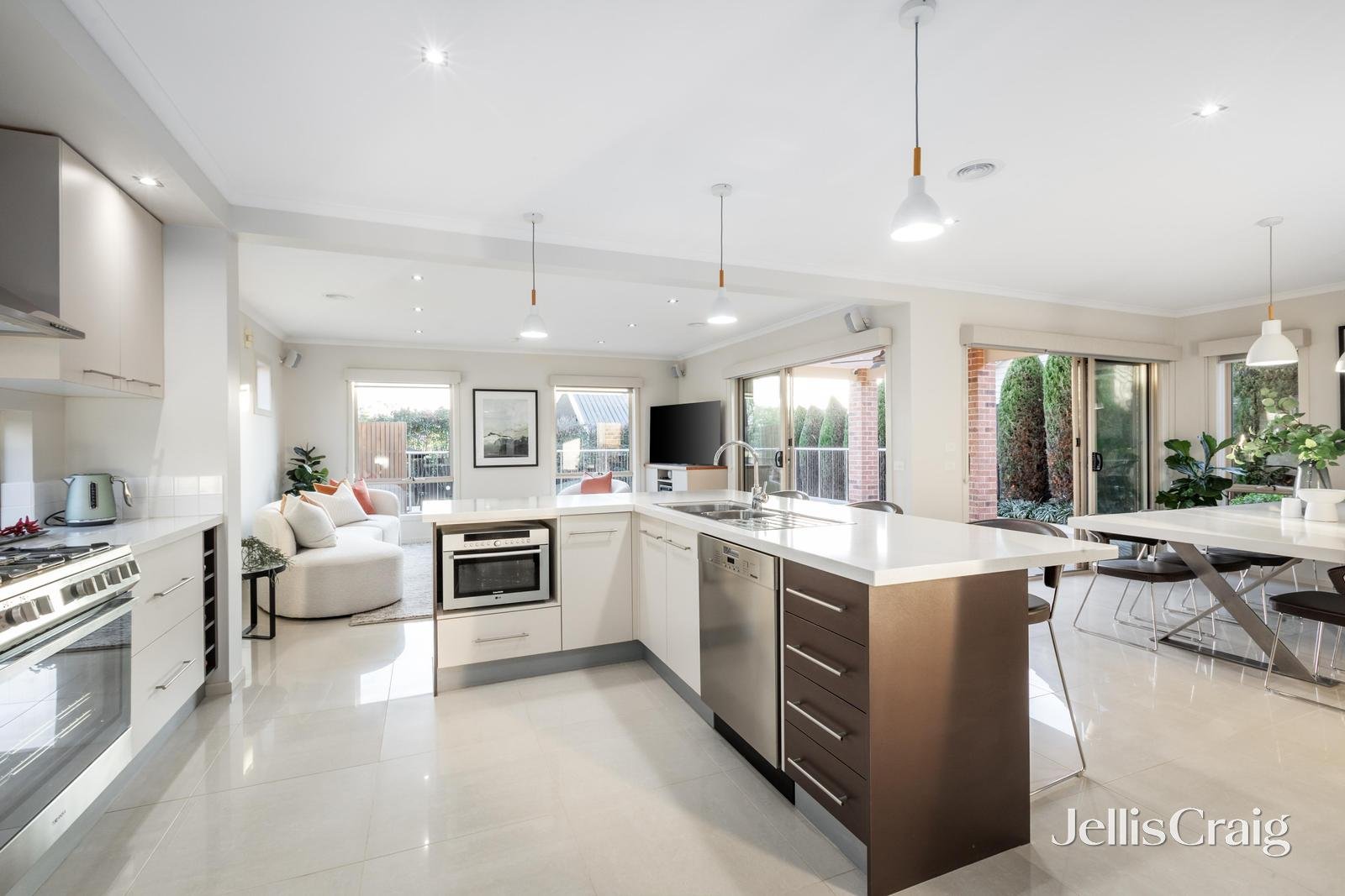 2 Union Road, Surrey Hills image 3