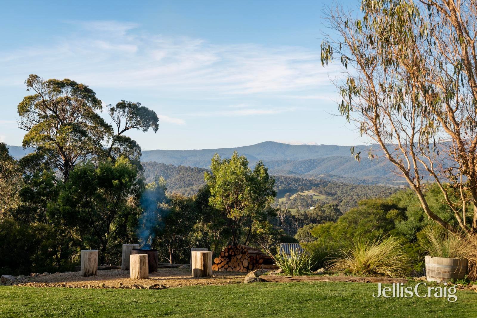 2 Uplands Road, Yarra&nbsp;Glen image 2