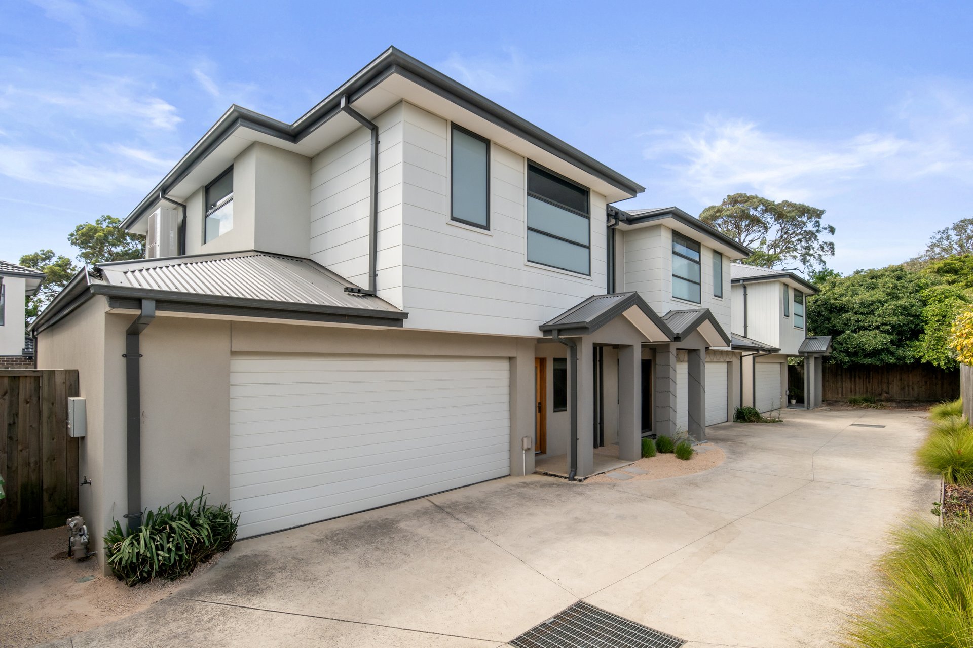 2 Urban Close, Kilsyth image 1