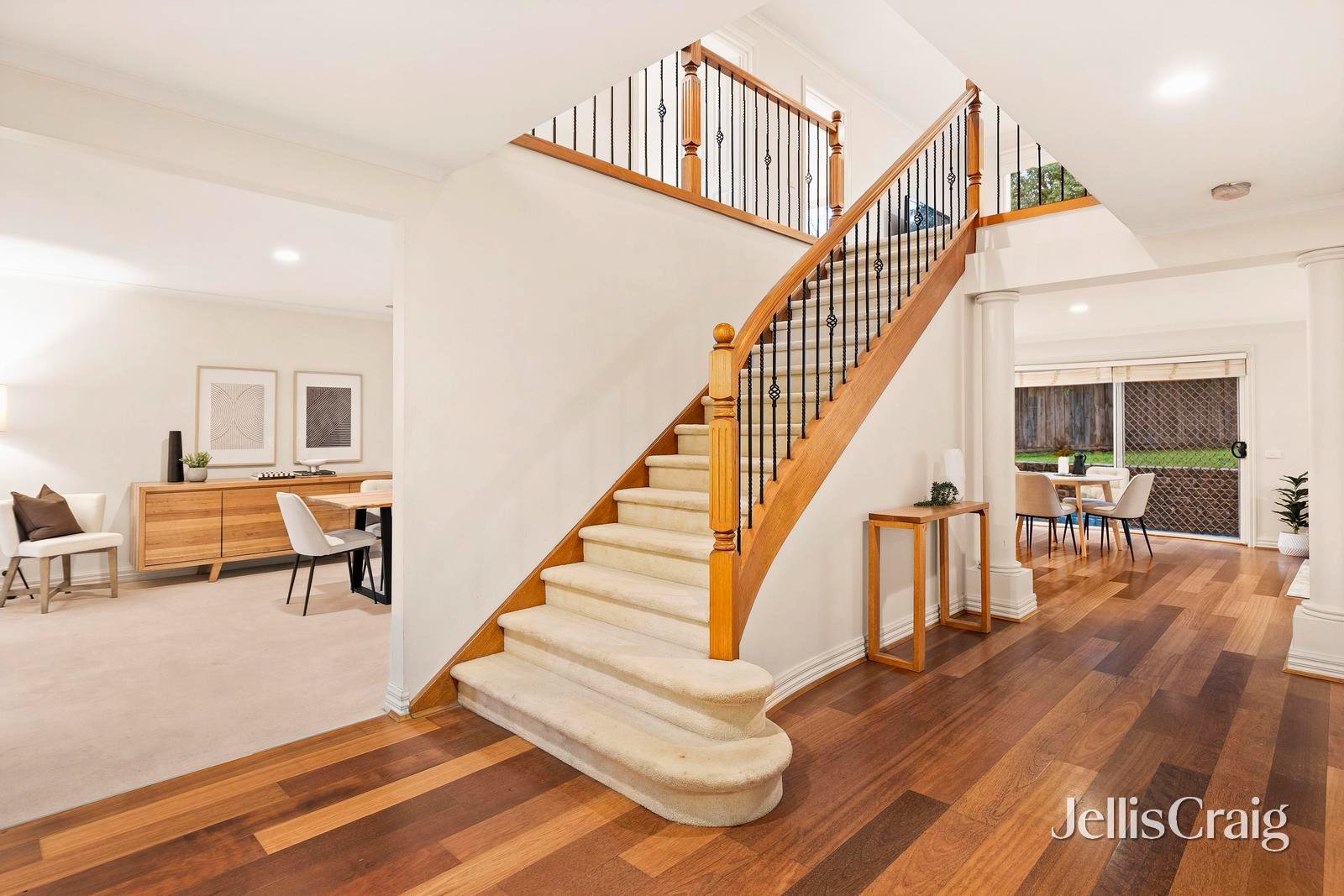 2 Vanessa Court, Warranwood image 2