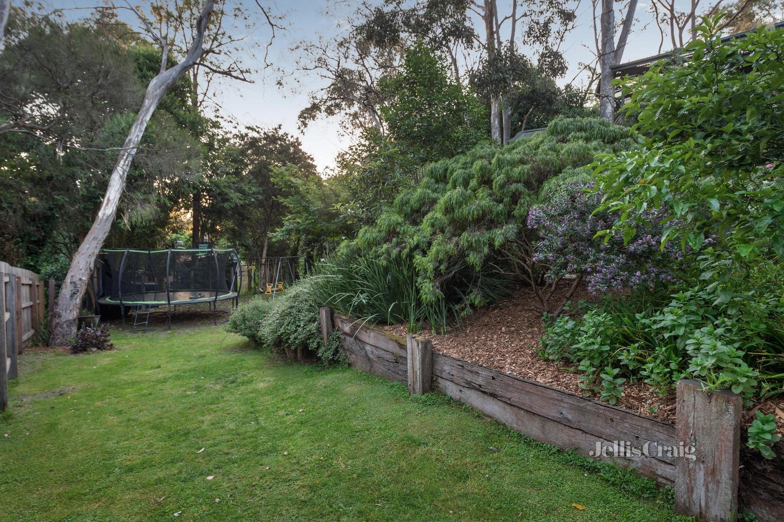 2 Wakefield Close, Eltham North image 18