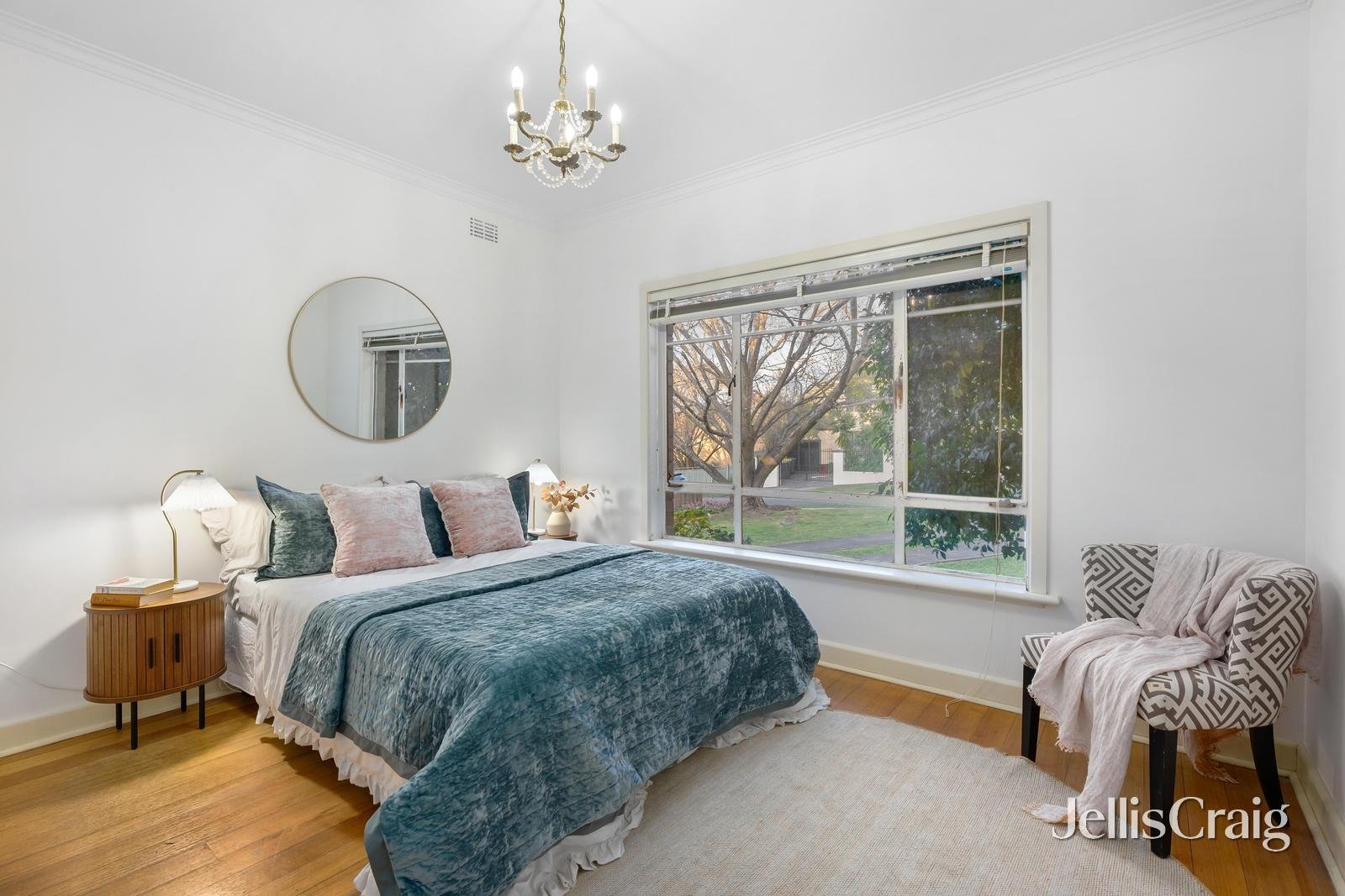 2 Wanbrow Avenue, Balwyn North image 6