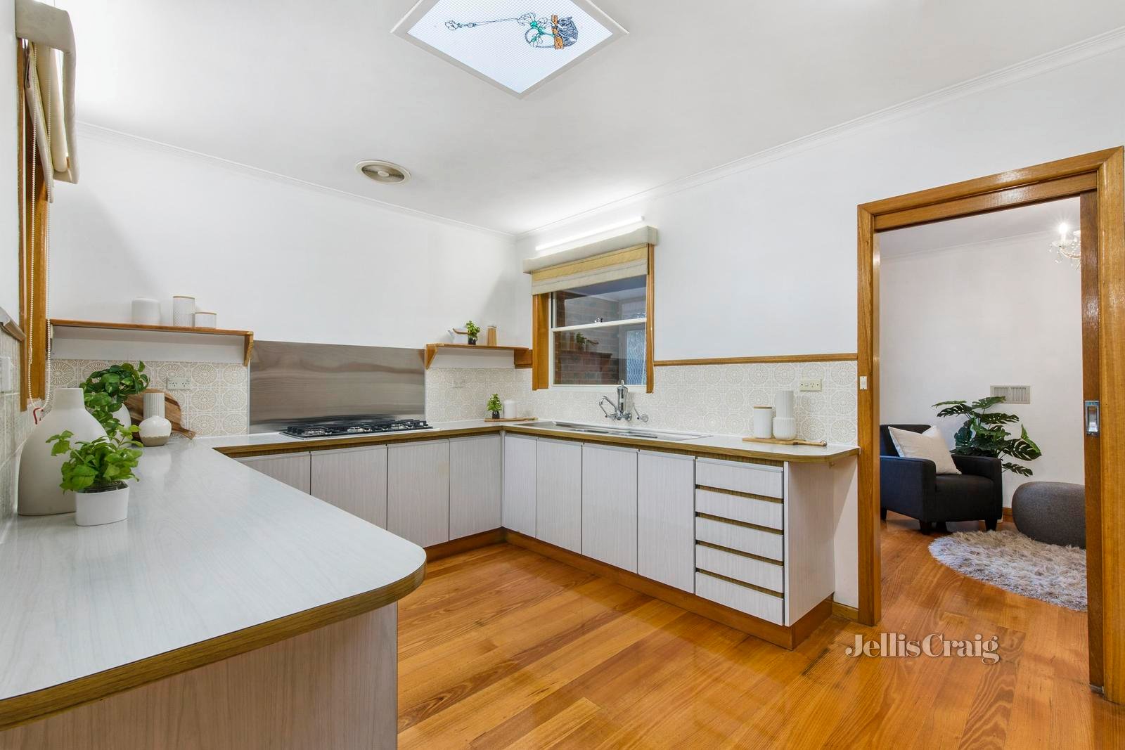 2 Warnes Road, Mitcham image 10