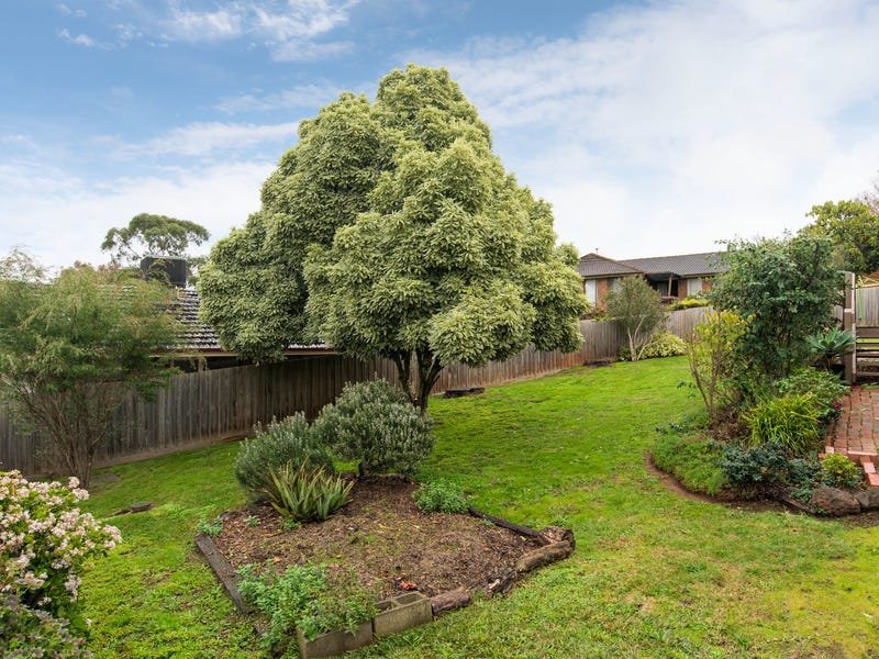 2 Wembley Close, Mooroolbark image 5