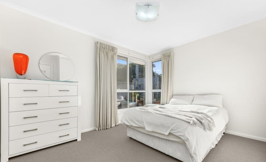 2 Westerfield Drive, Notting Hill image 6