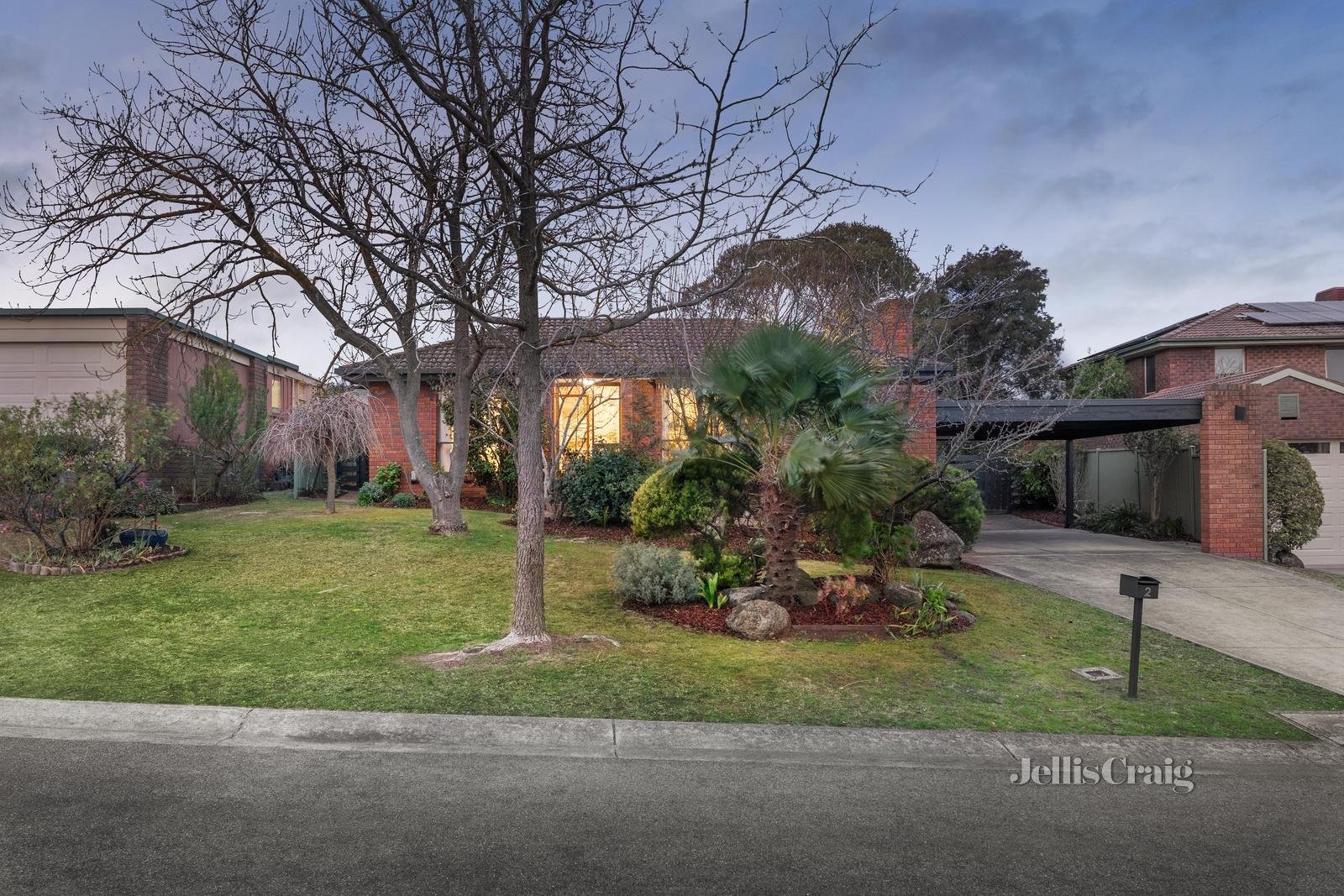 2 Westmere Place, Viewbank image 1