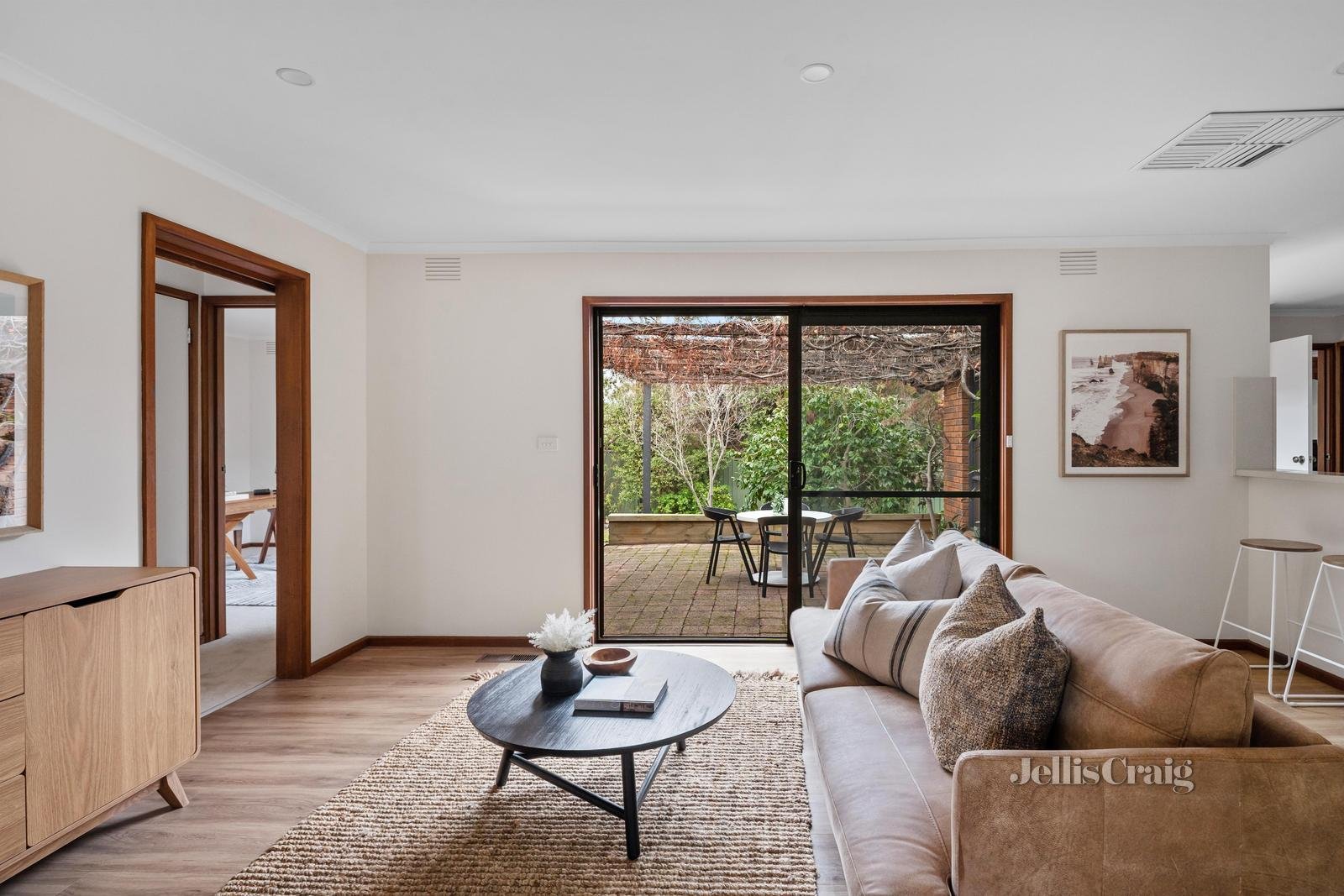 2 Westmere Place, Viewbank image 6