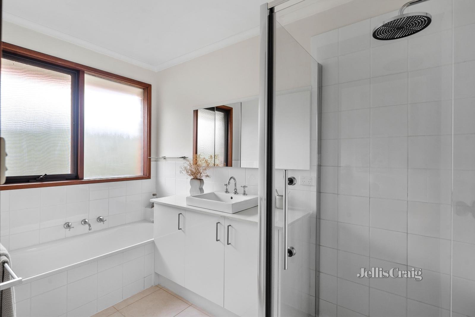 2 Westmere Place, Viewbank image 11