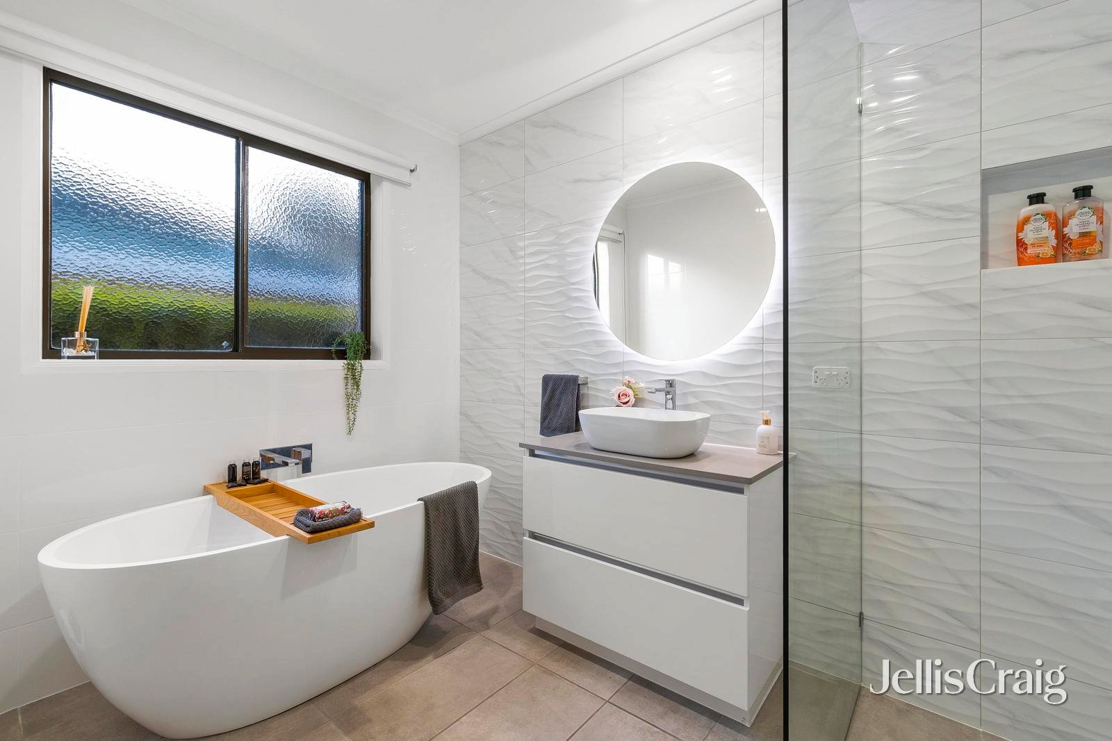 2 Whitsunday Court, Mount Martha image 9