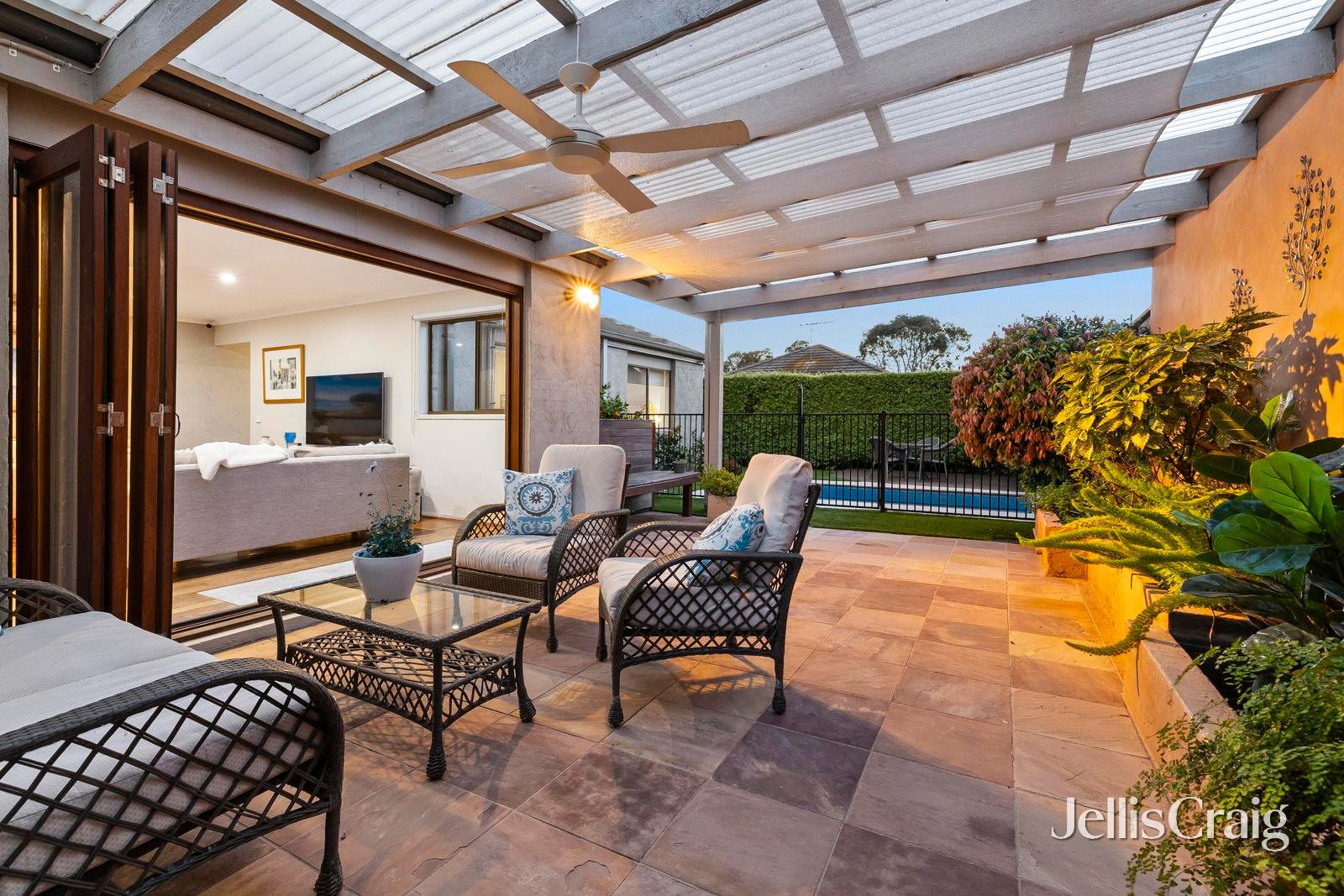 2 Whitsunday Court, Mount Martha image 10