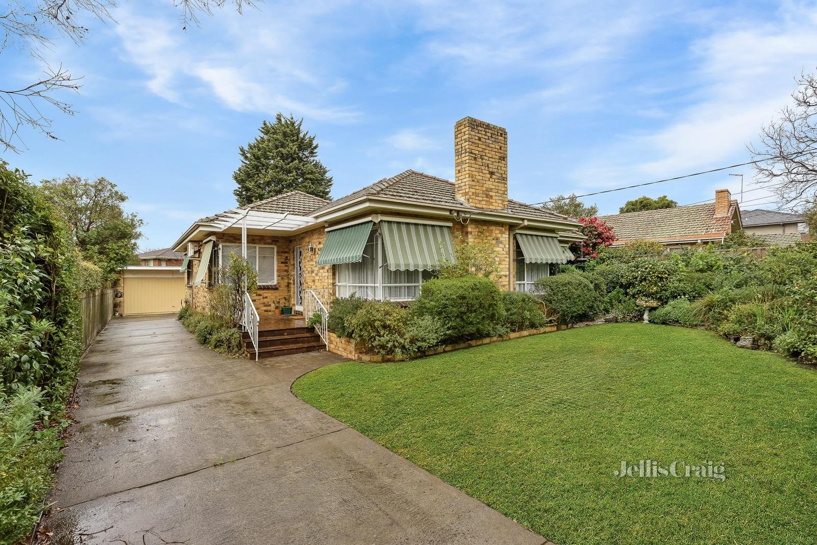 2 William Street, Mount Waverley image 1