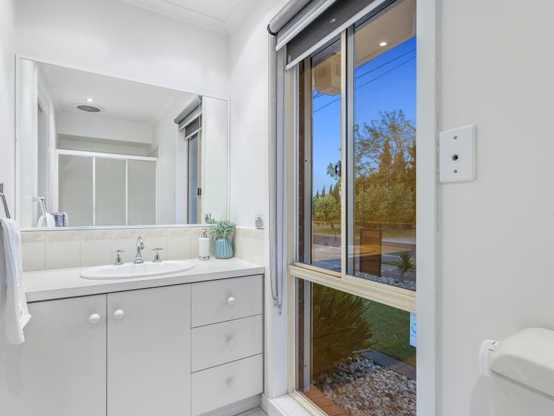 2 Willis Court, Altona Meadows image 5