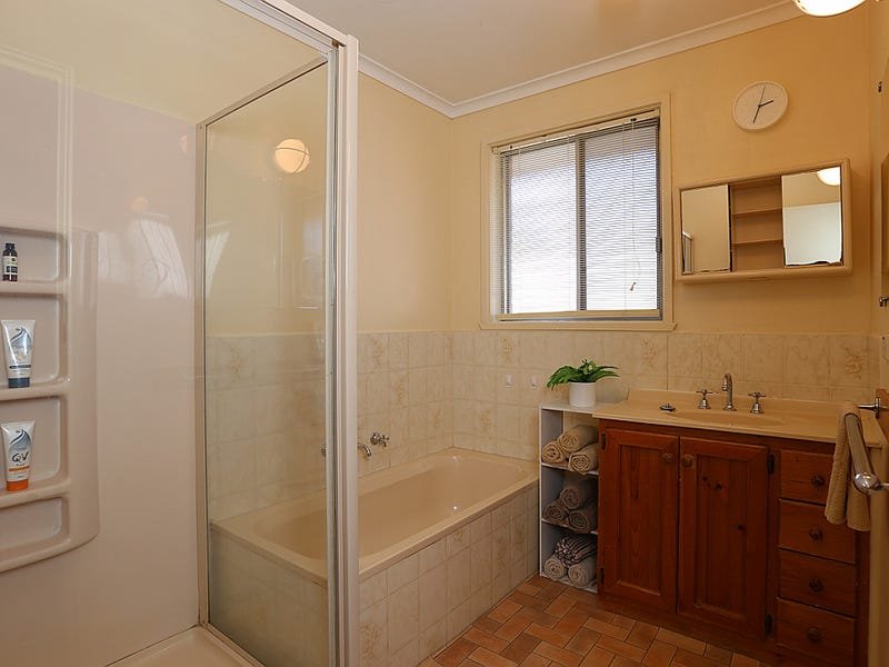 Property Gallery Thumbnail 7