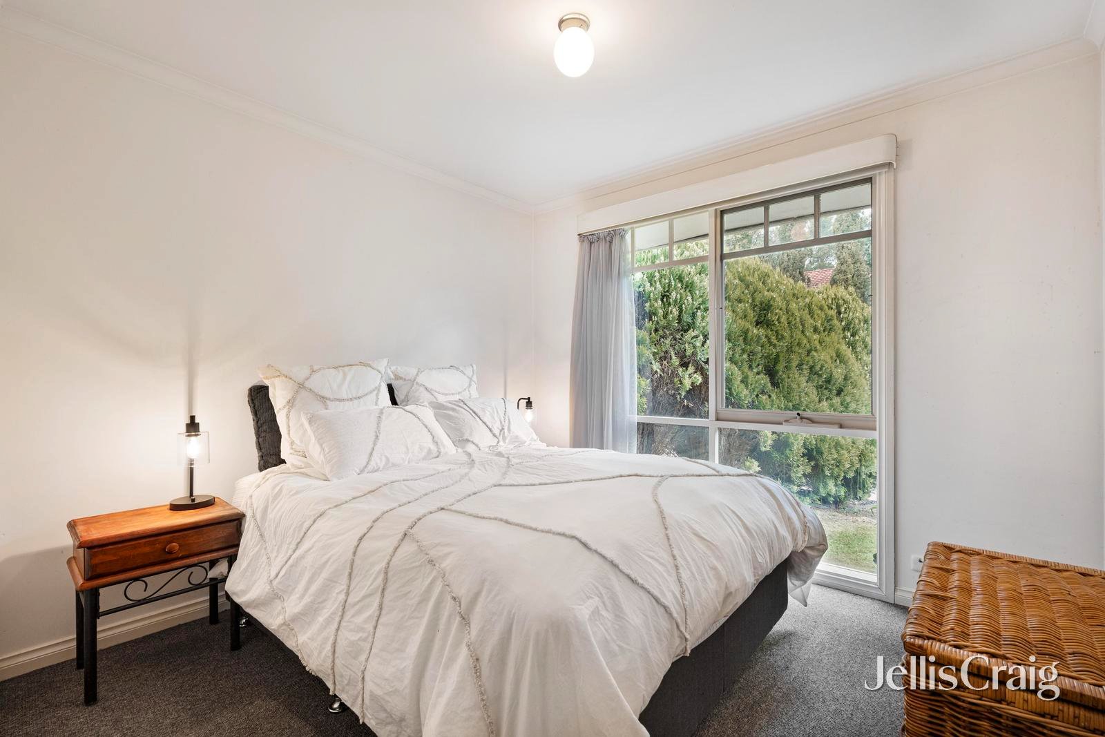 2 Woodford Close, Ringwood East image 8