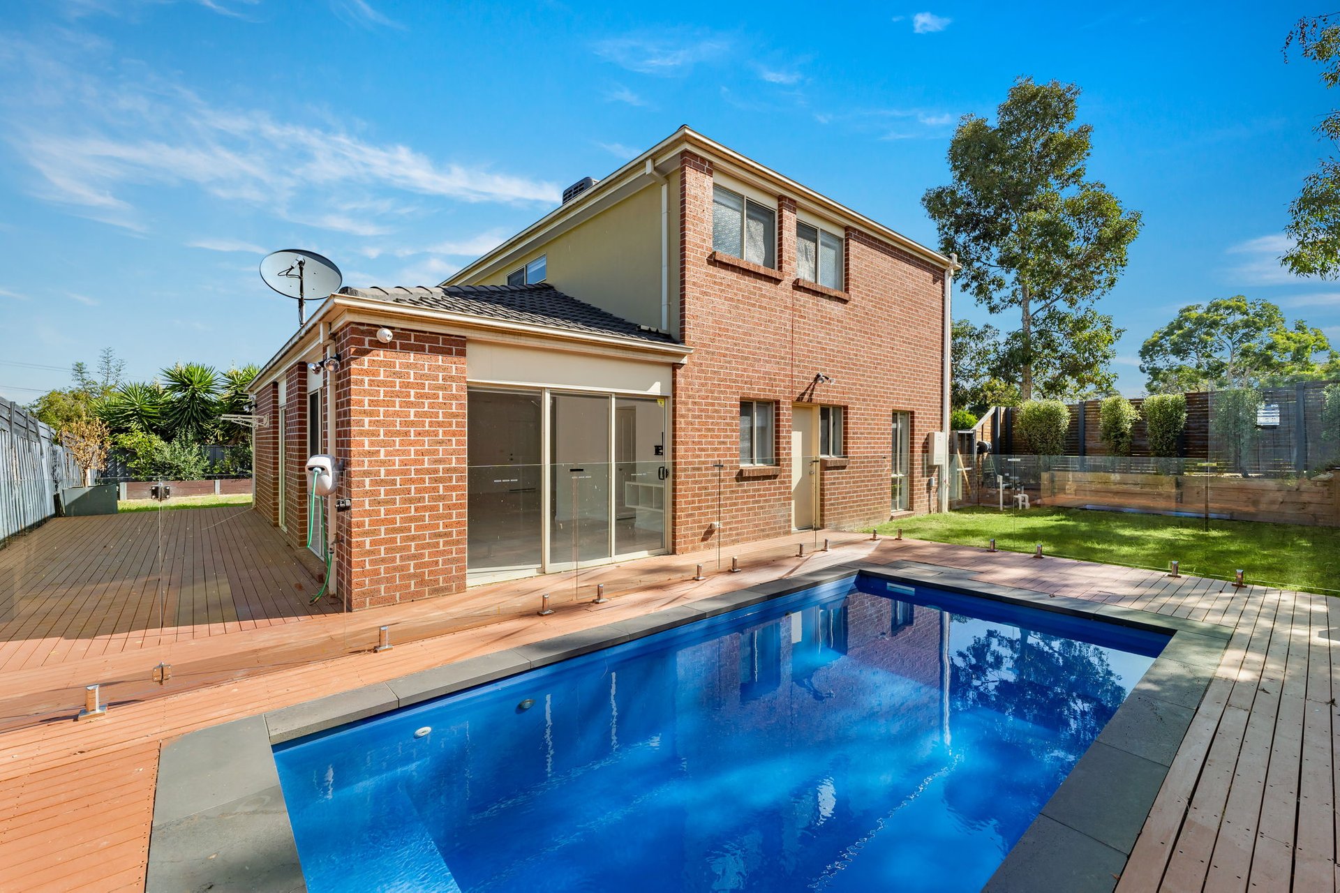 2 Woodland Park Rise, Croydon&nbsp;South image 1