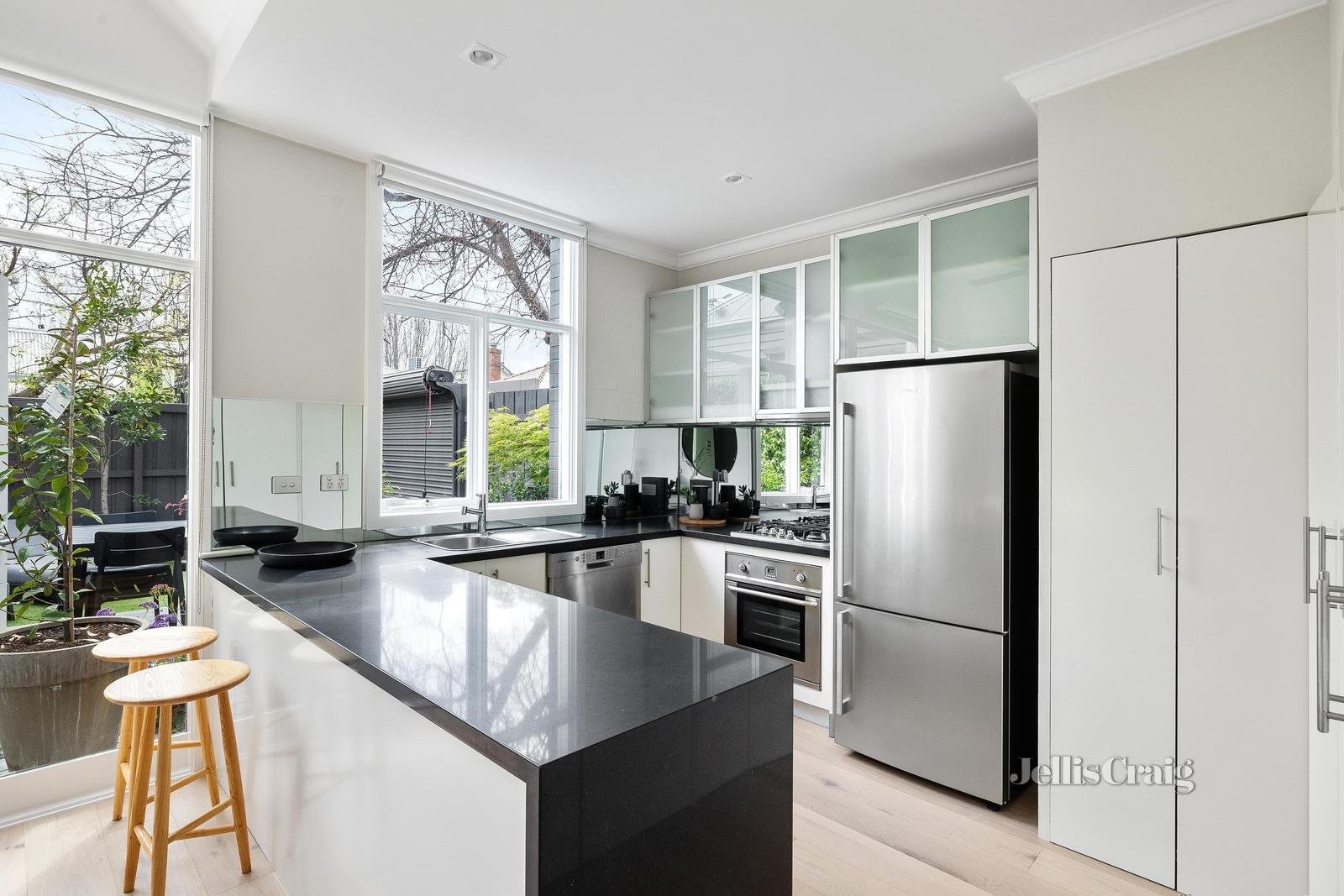 2 Wrights Terrace, Prahran image 4