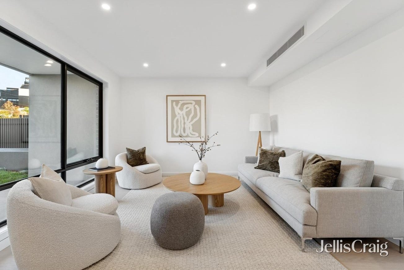 2 Zander Court, Doncaster image 2