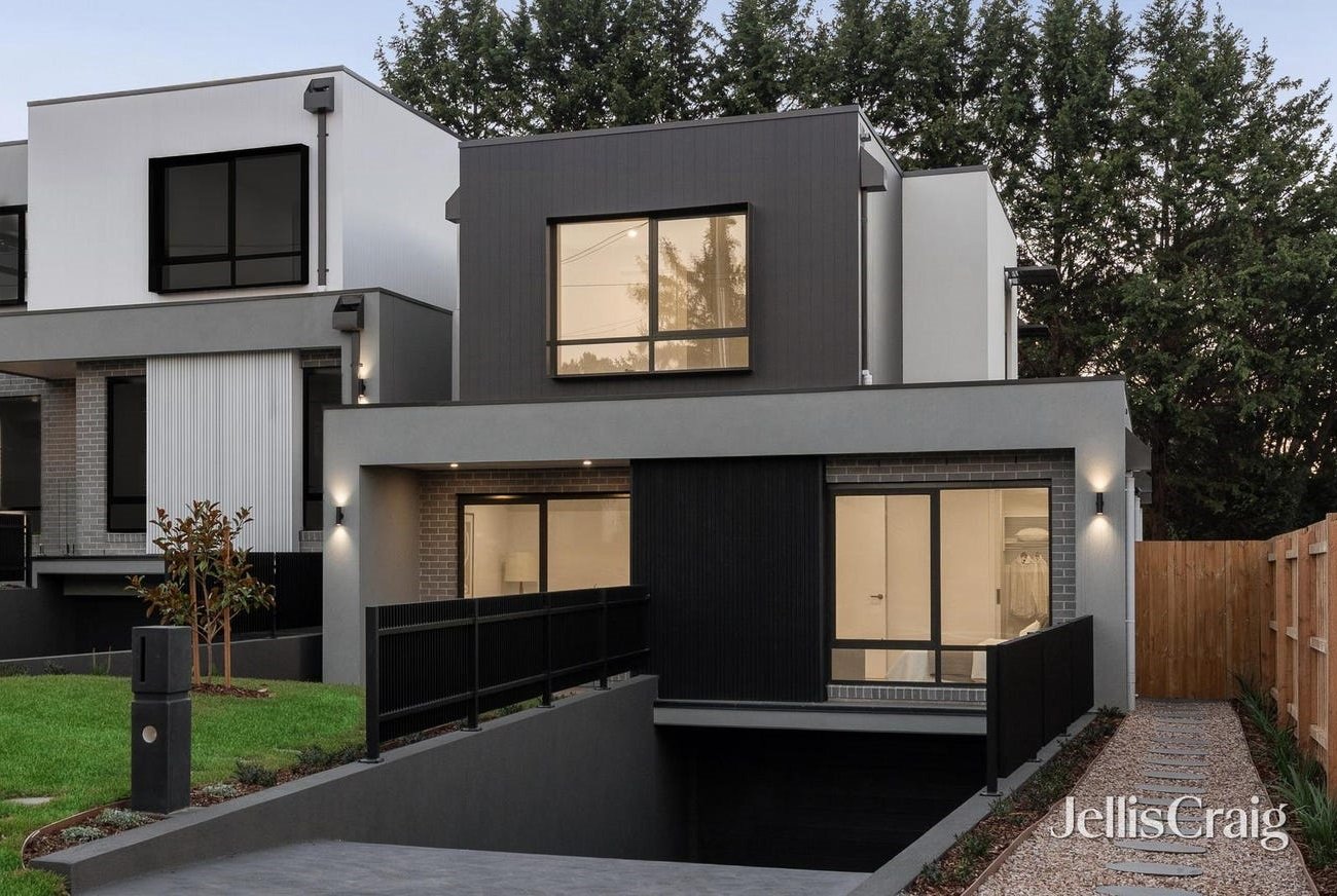 2 Zander Court, Doncaster image 1