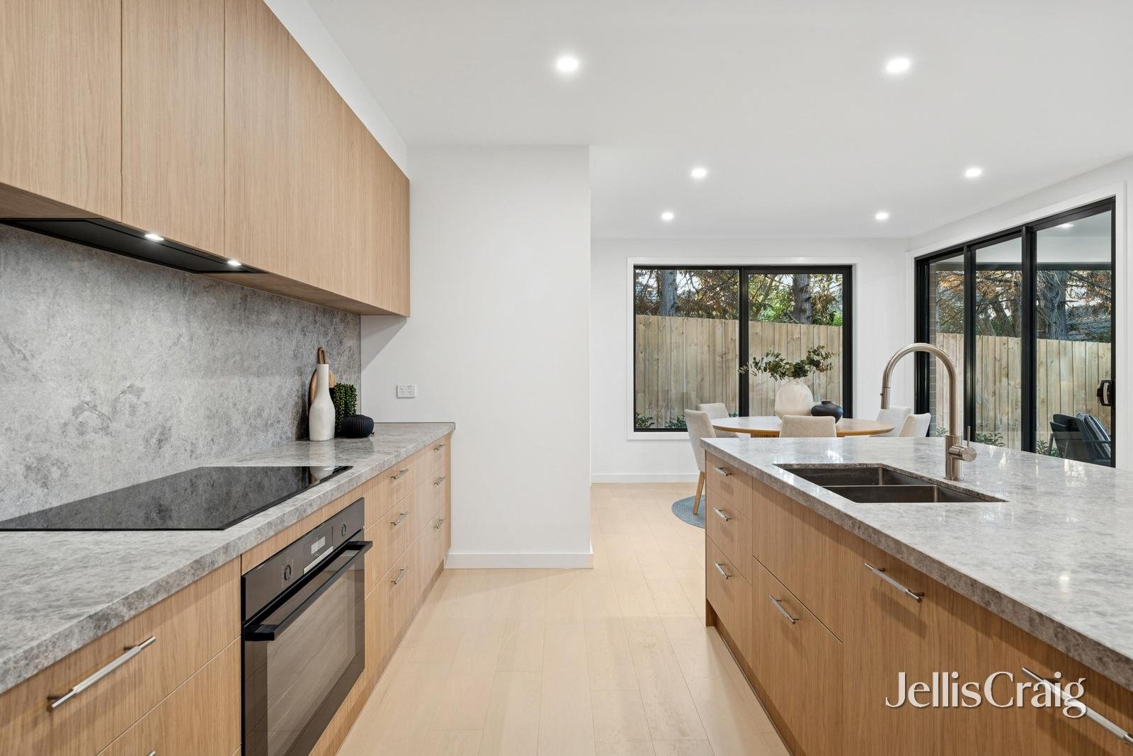 2 Zander Court, Doncaster image 4