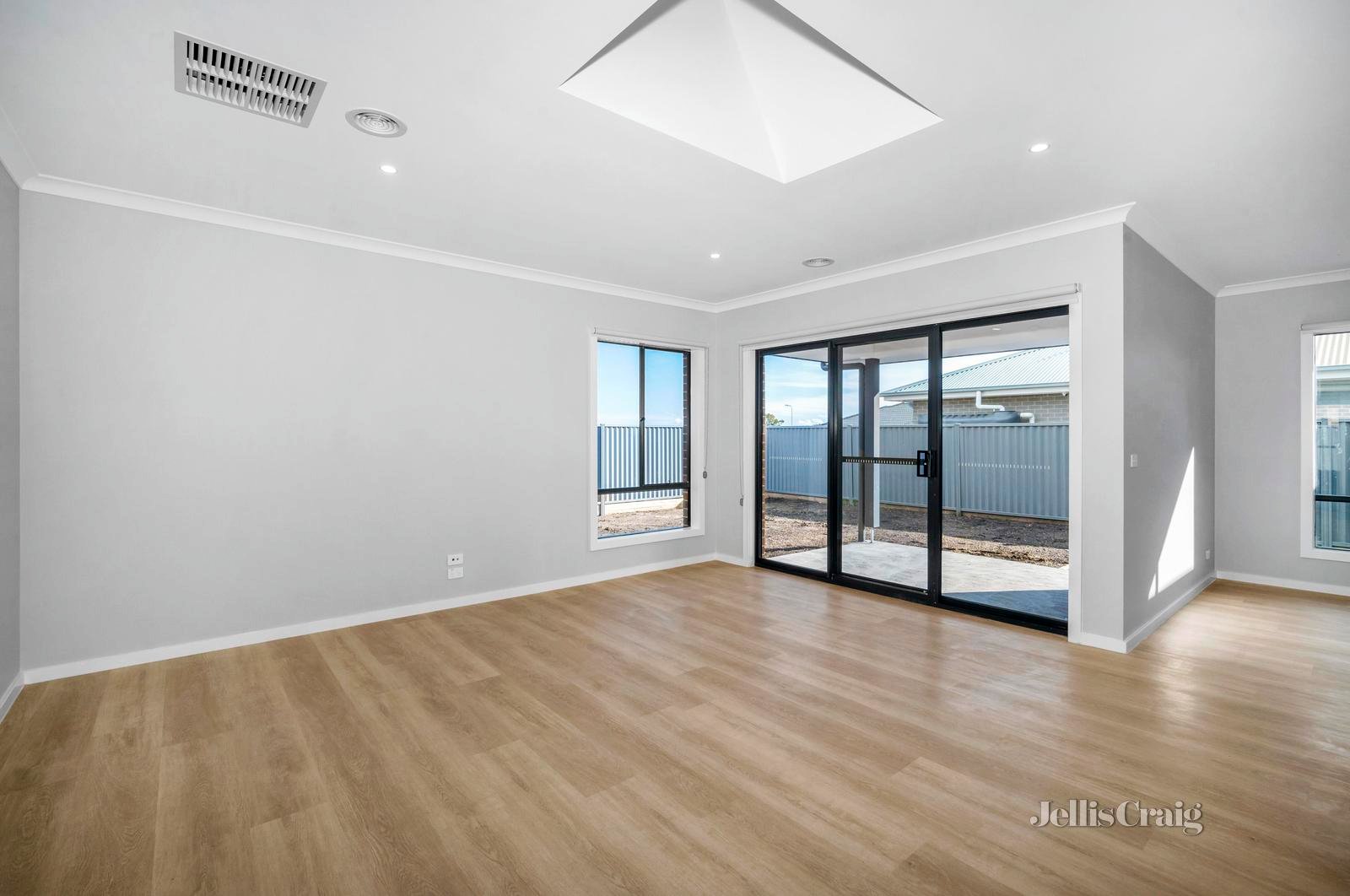 20 Adrianus Street, Alfredton image 3