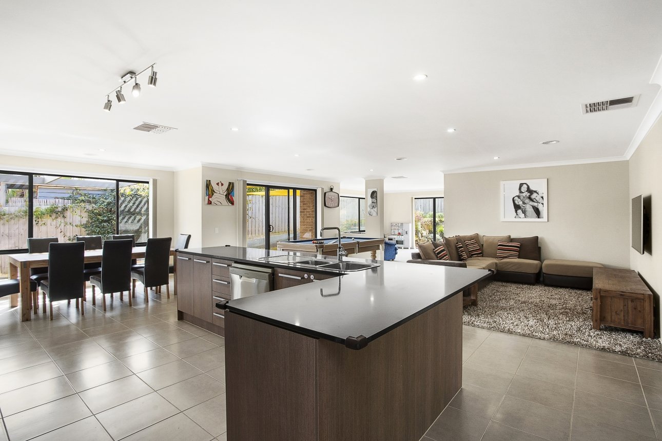 20 Aitkenside Avenue, Highton image 4