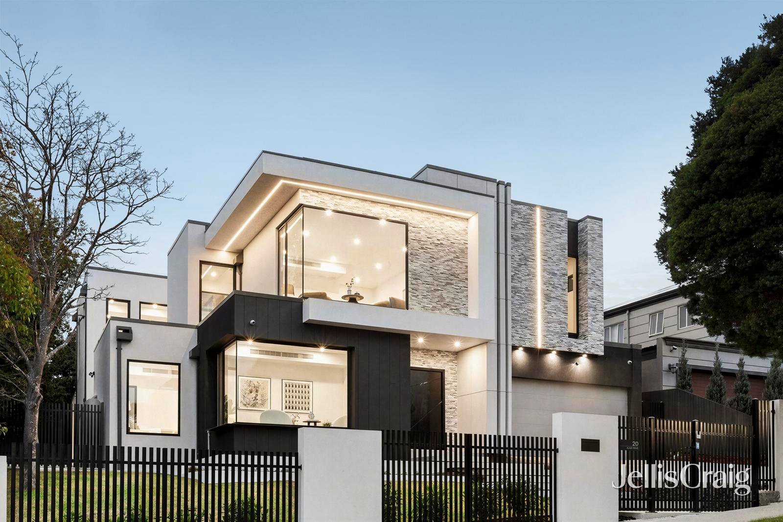 20 Ajax Drive, Wheelers&nbsp;Hill image 1
