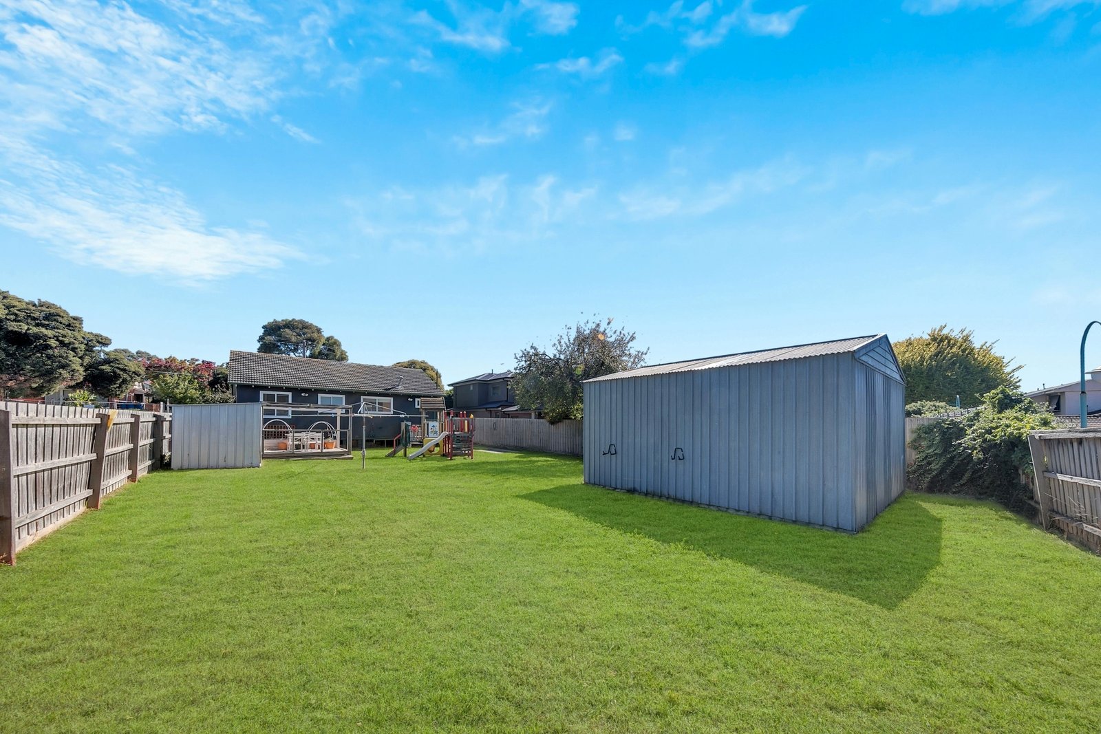 Property Gallery Thumbnail 11