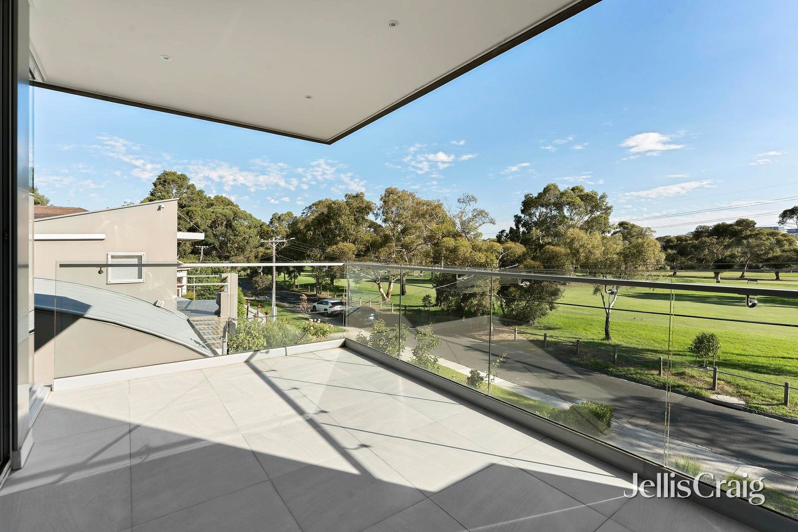 20 Angler Parade, Ascot&nbsp;Vale image 4