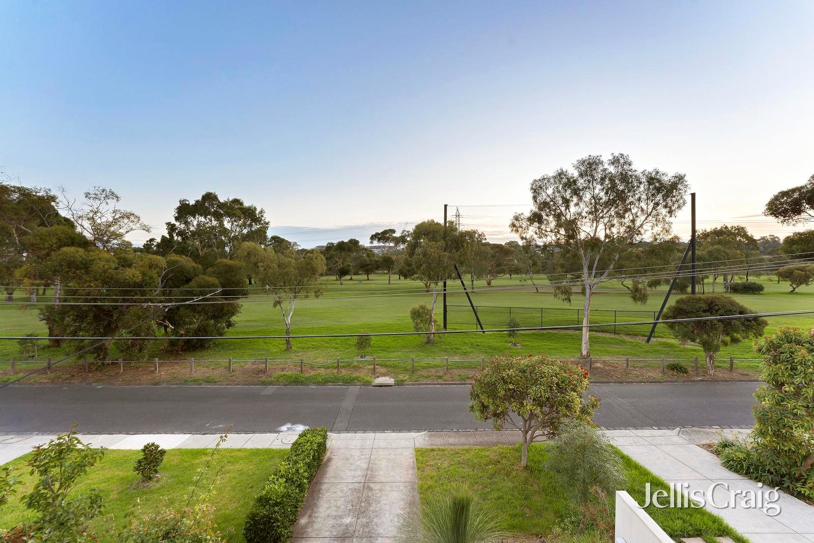 20 Angler Parade, Ascot&nbsp;Vale image 5