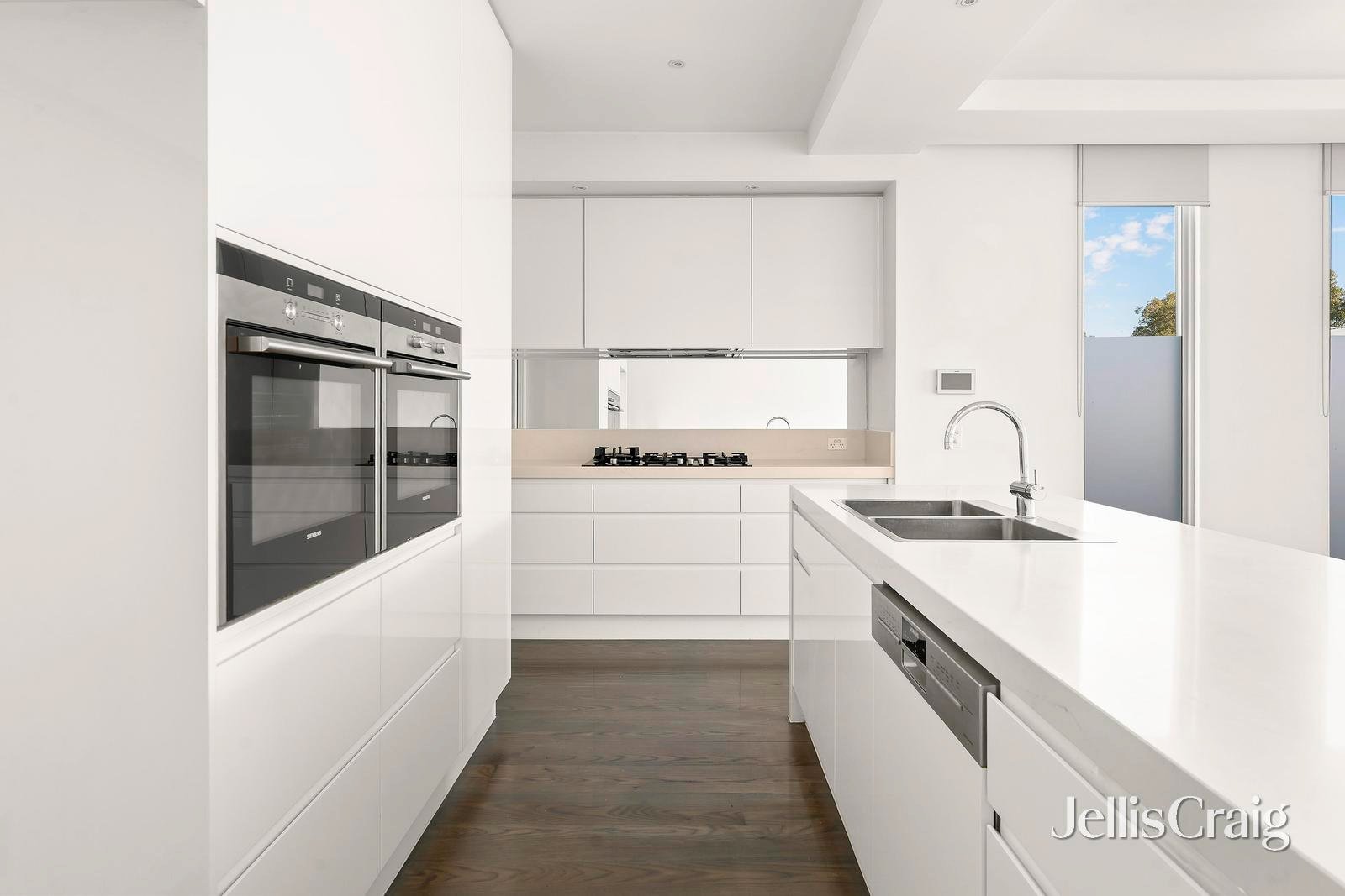 20 Angler Parade, Ascot&nbsp;Vale image 7