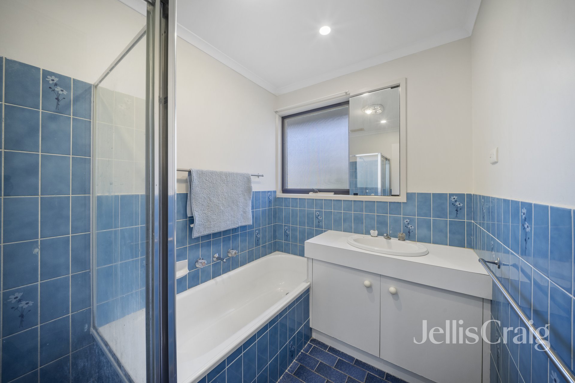 20 Arnold Drive, Chelsea image 6