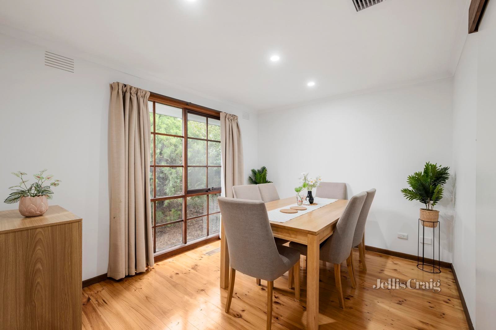 20 Ashton Avenue, Mooroolbark image 5
